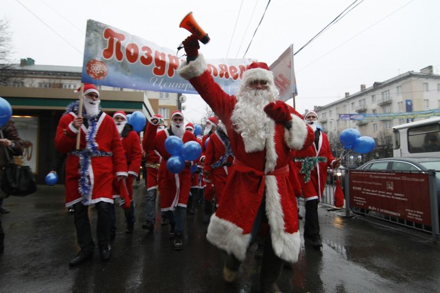 "Дед Мороз вместо честных выборов": фоторепортаж "Нового Калининграда.Ru"